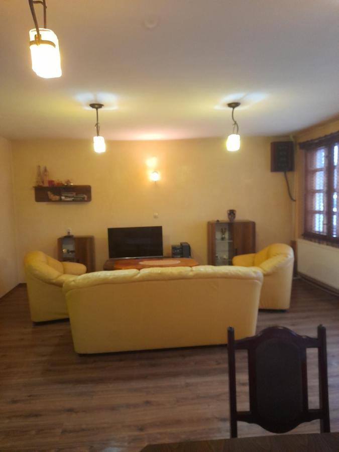 Къща За Гости Дани Govedartsi Exterior foto